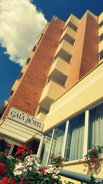 Hotel Gala Pesaro Luaran gambar