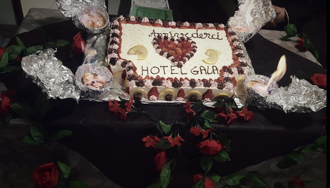 Hotel Gala Pesaro Luaran gambar